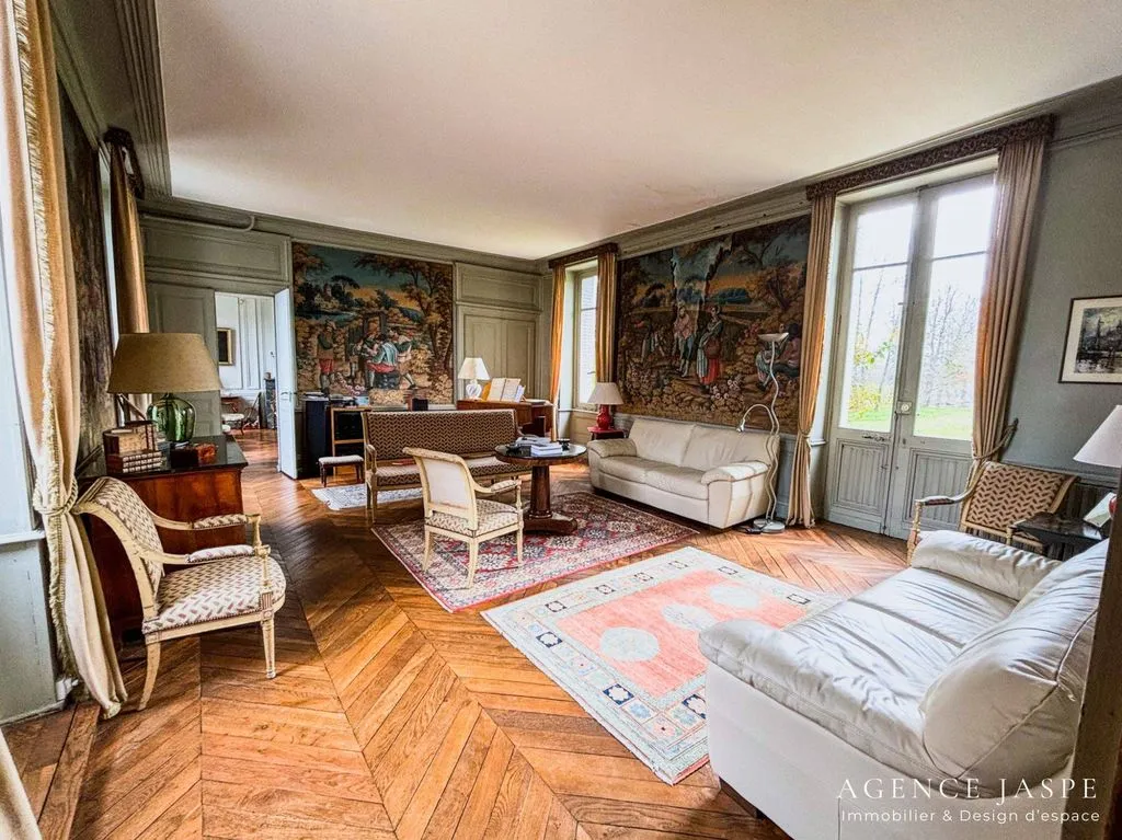 Séjour - Château du XVIe Siècle avec Piscine à Sury-le-Comtal