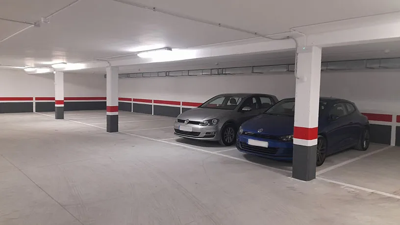 Garage - Villas with Pool in Vigo