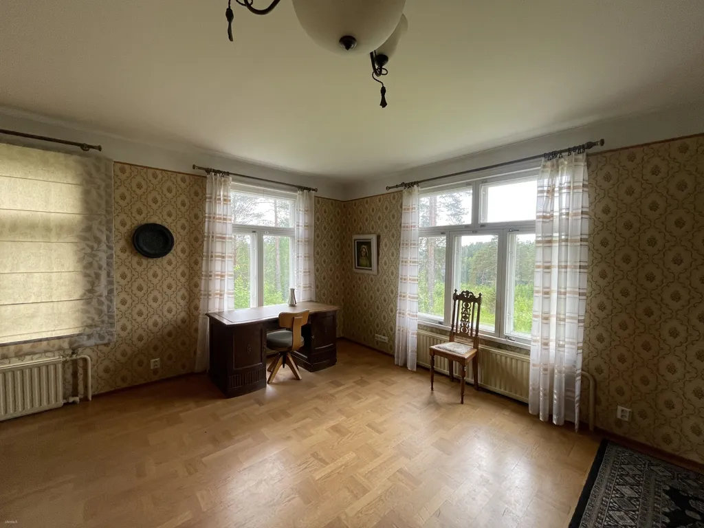 Bureau - Historic Manor with Garden in Lohja