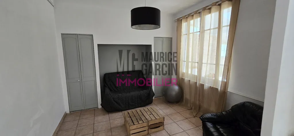 Elutuba - Charming House with Balcony in Avignon