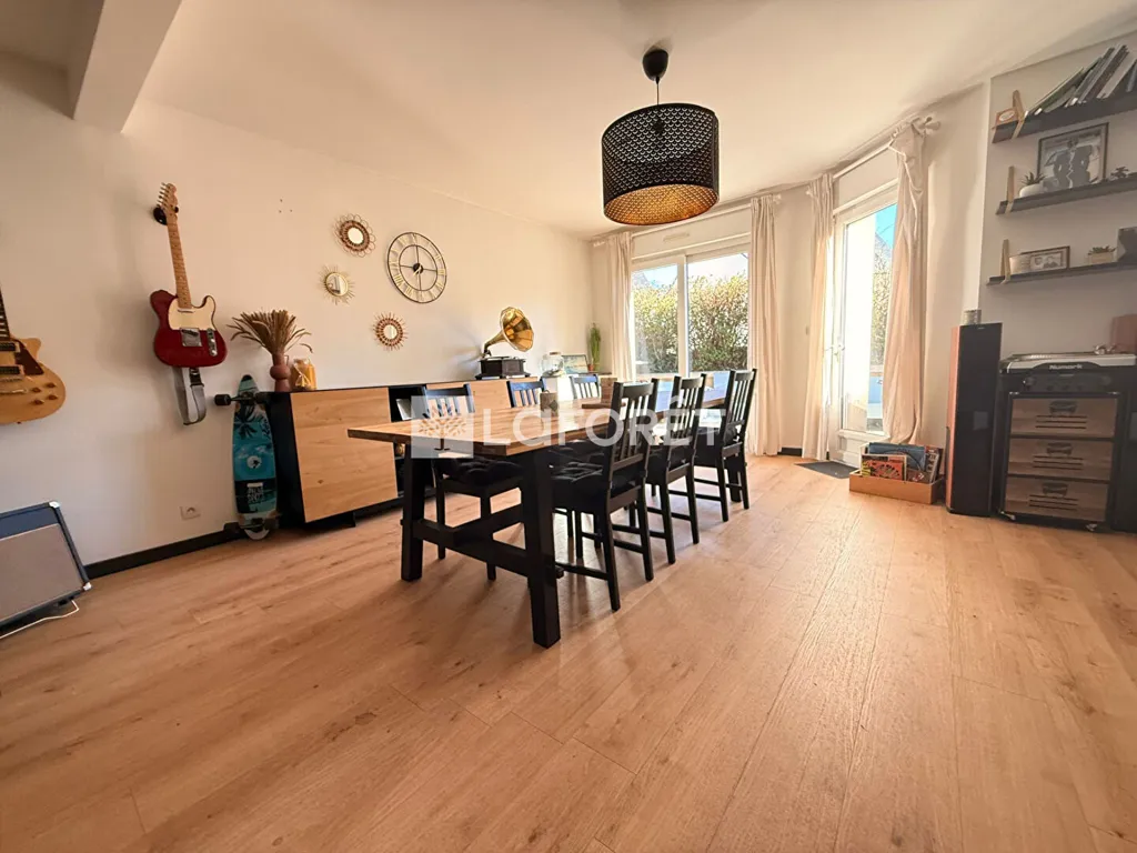 Salle à manger - Maison avec Terrasse et Jardin à Granville