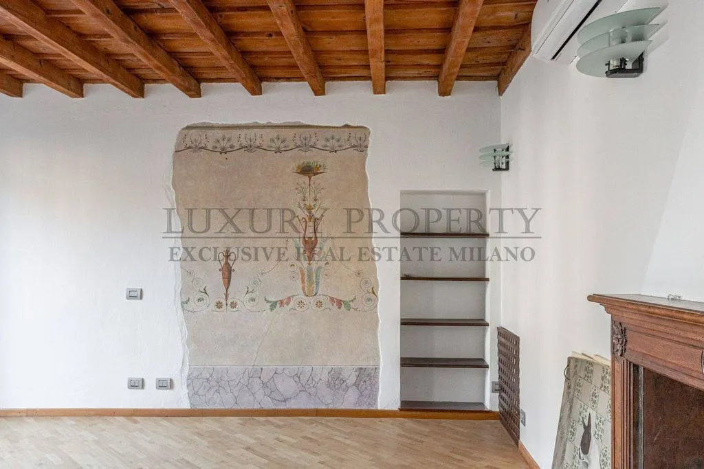 Soggiorno - Luxury Apartment with Naviglio View in Milan