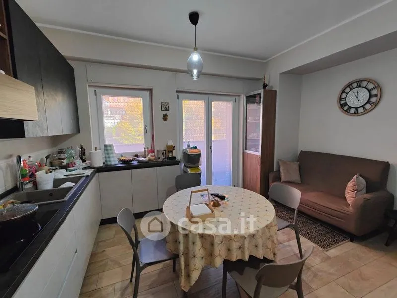 Salle à manger - Modern Apartment with Terrace in Macchia Romana