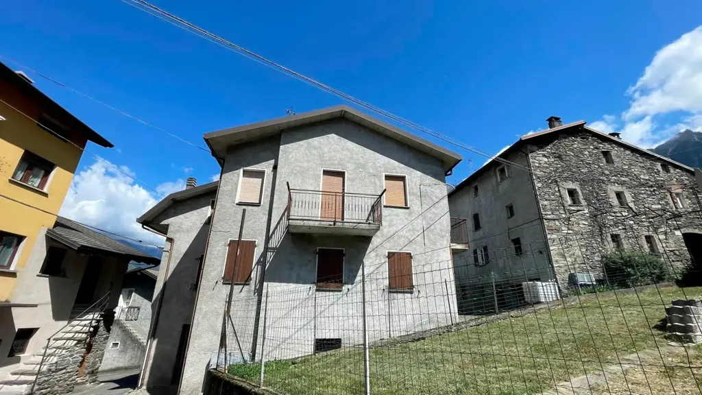 Extérieur - Multi-Level House with Private Garden in Talamona