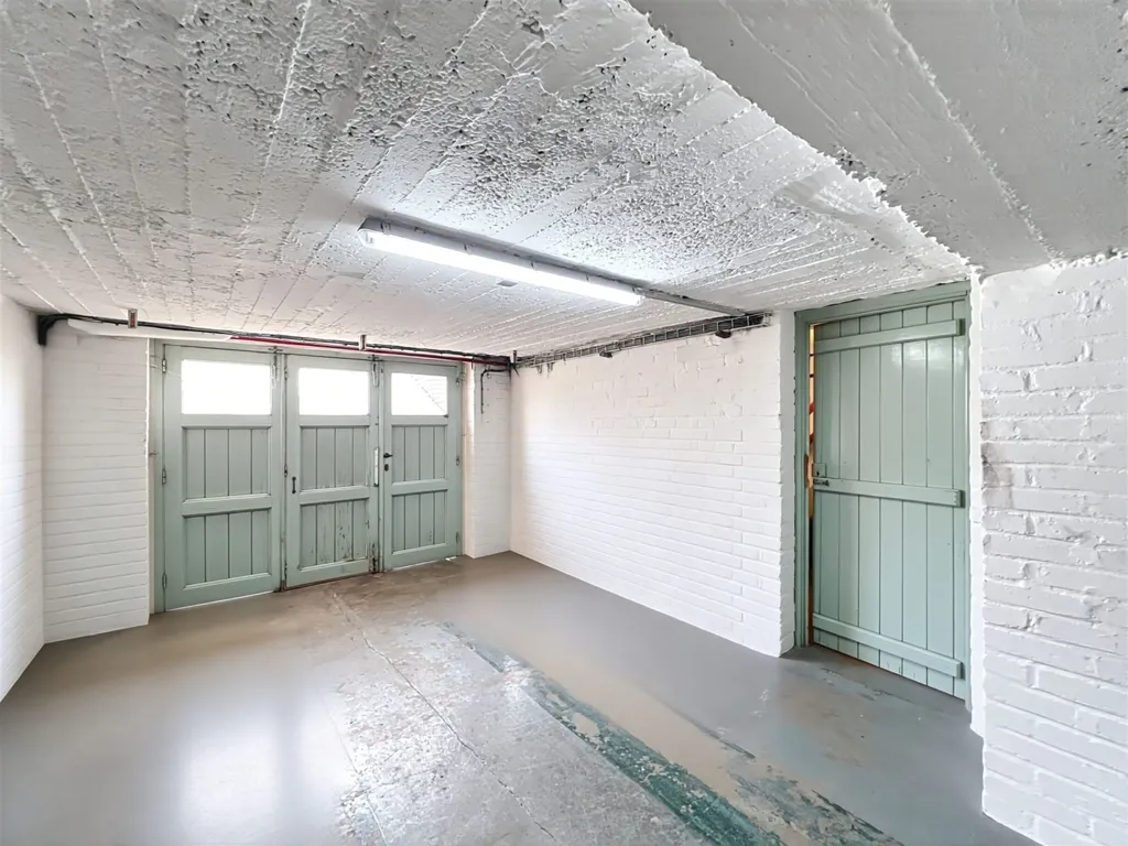 Garaaž - Renovated House with Garden in Chênée