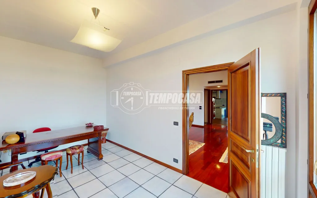 Salle à manger - Elegant Villa with Two Units in Camerata Picena