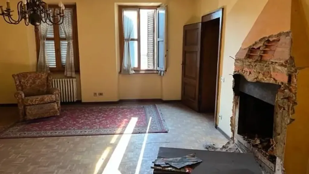 Elutuba - Rustic Property with Balcony near Bergamo