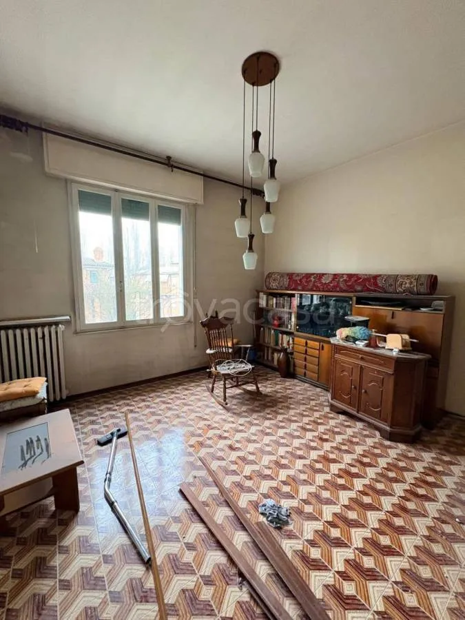 Living Room - Completely Refined Bifamiliar in Central Ferrara