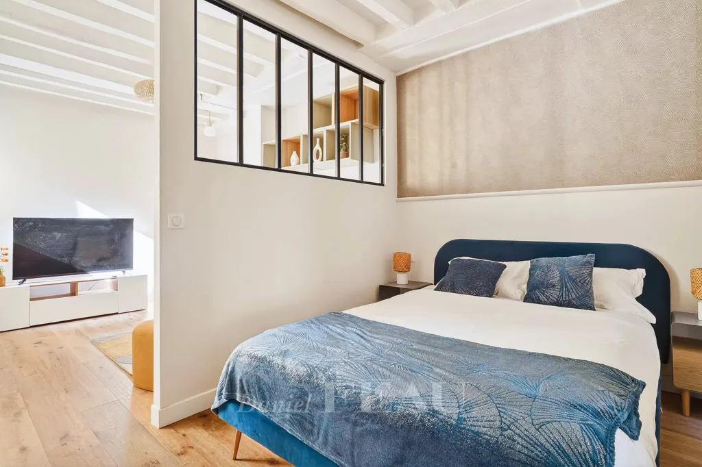 Chambres - Studio Rénové avec Fibre Optique au Marais
