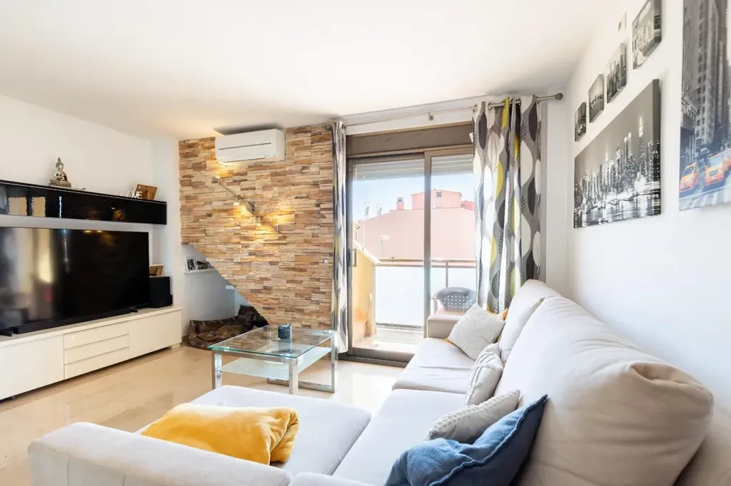 Séjour - Penthouse with Rooftop Terrace in Sa Torre