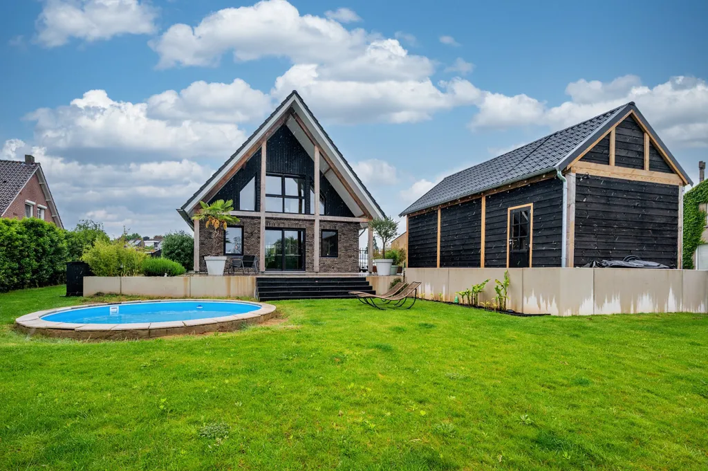Välivaade - Contemporary Villa with Pool in Boekend