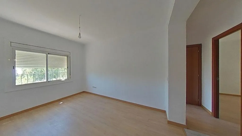 Toad - 3-Bedroom Apartment in Mollet del Vallès