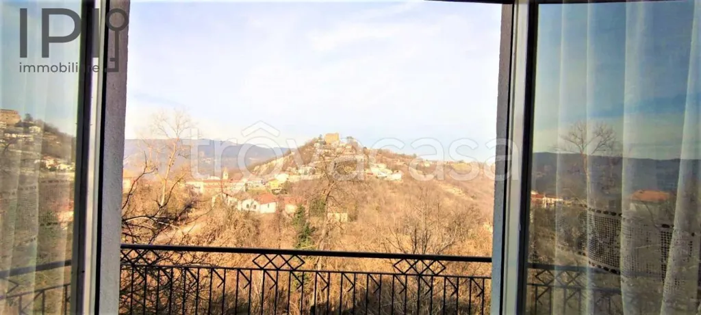 Toad - Villa with Castle View in Prunetto