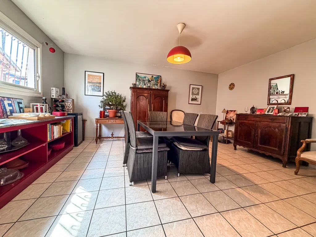 Salle à manger - Ensemble Immobilier avec Locaux Commerciaux à Lit-et-Mixe