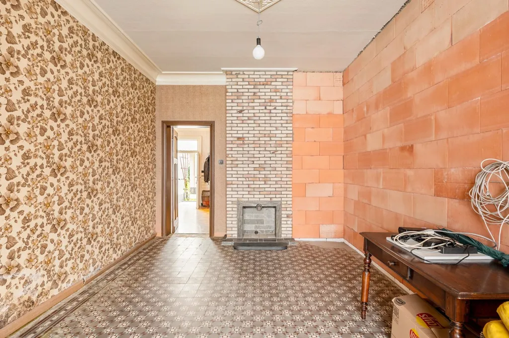Maison à Renover avec Jardin à Putte