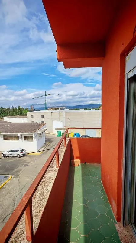 Balcony - Apartment with Balcony in Canals