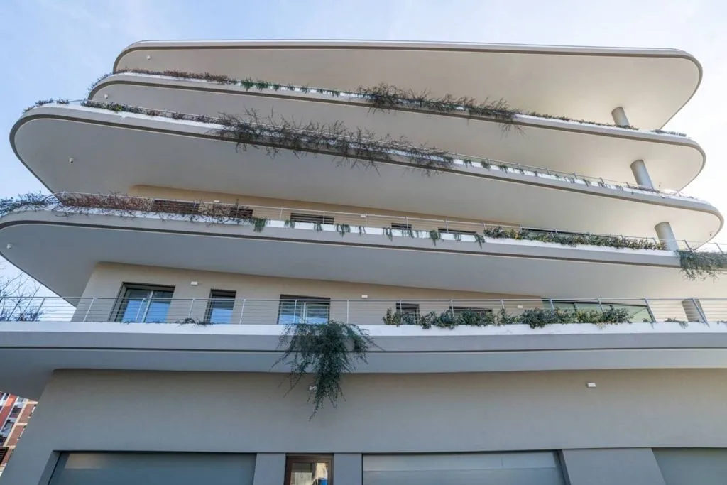 Exterior - Luxury Flat with Terrace in Busto Arsizio
