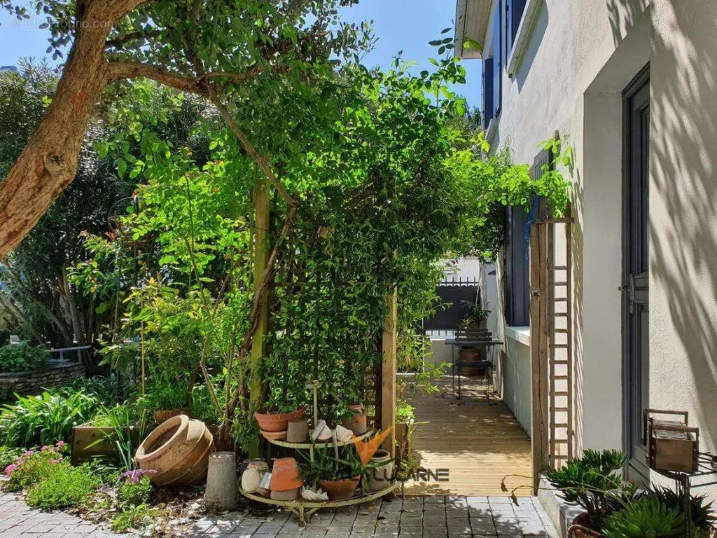 courtyard