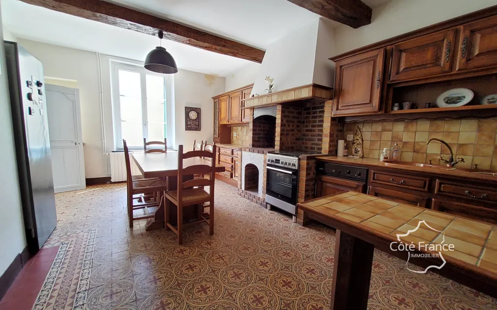 Kitchen - 7-room house in Monthermé