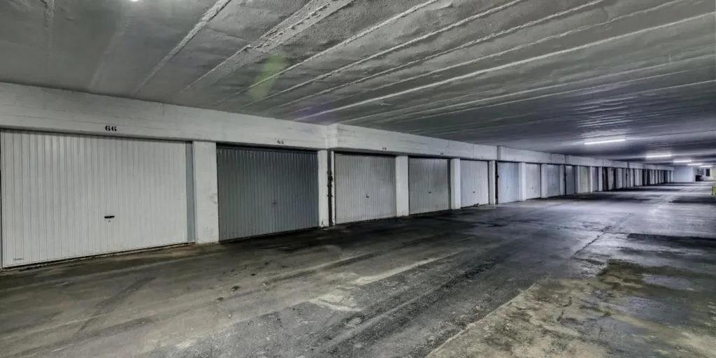 Garage - Appartement Studio avec Garage à Sint-Pieters-Woluwe