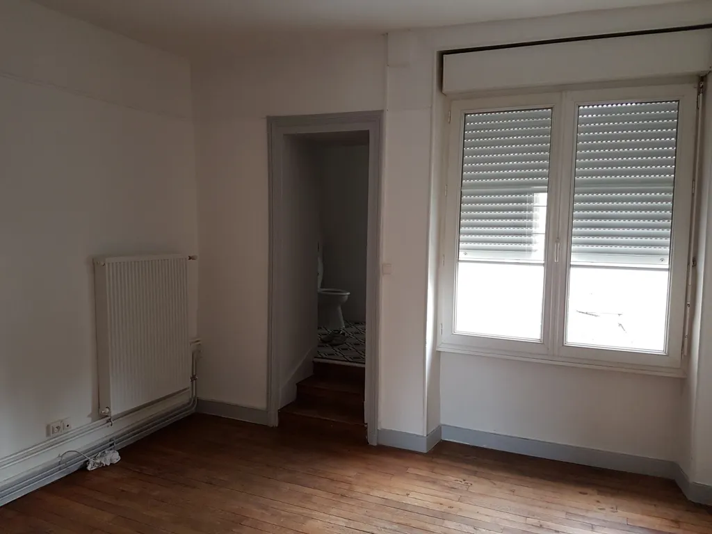 Toad - Double Immeuble with 12 Apartments in Poitiers Centre