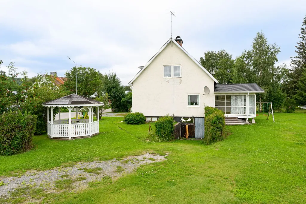 Aed - Detached House with Garden in Ramsele