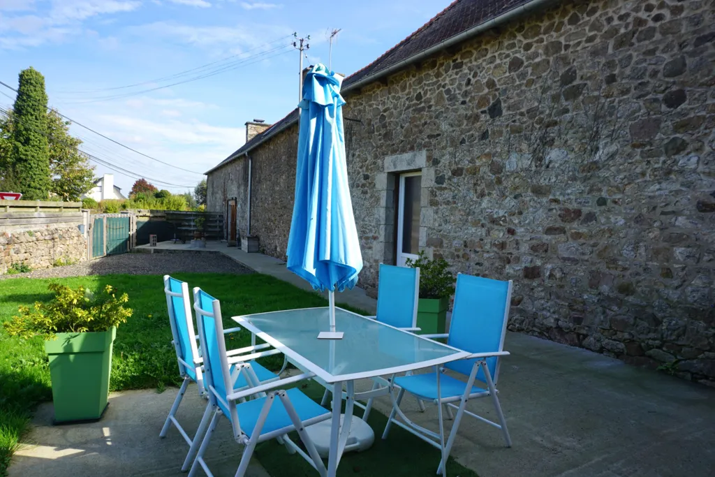 Terrasse - Longère en Pierre avec Gîte à 5 mn de Guingamp