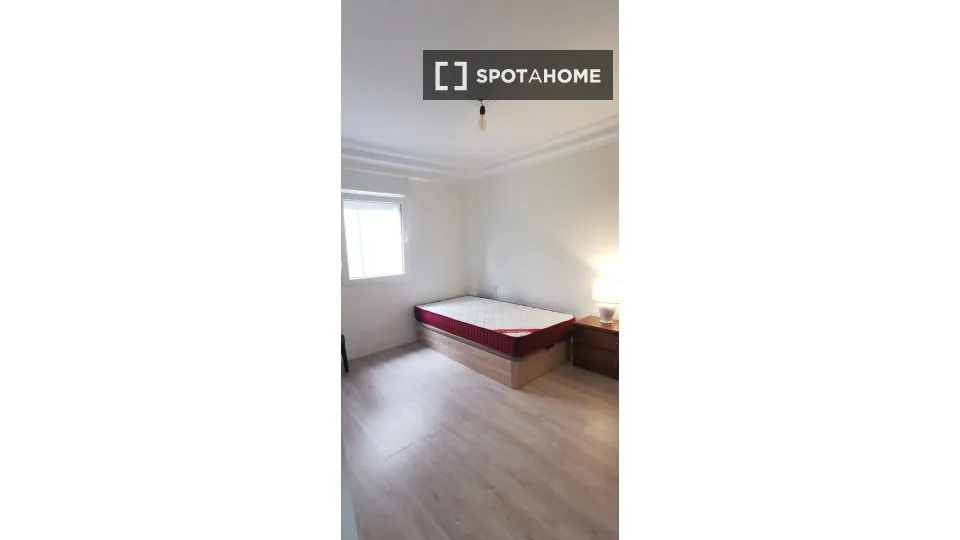 Bedrooms - 2-Bedroom Apartment with Terrace in Santander