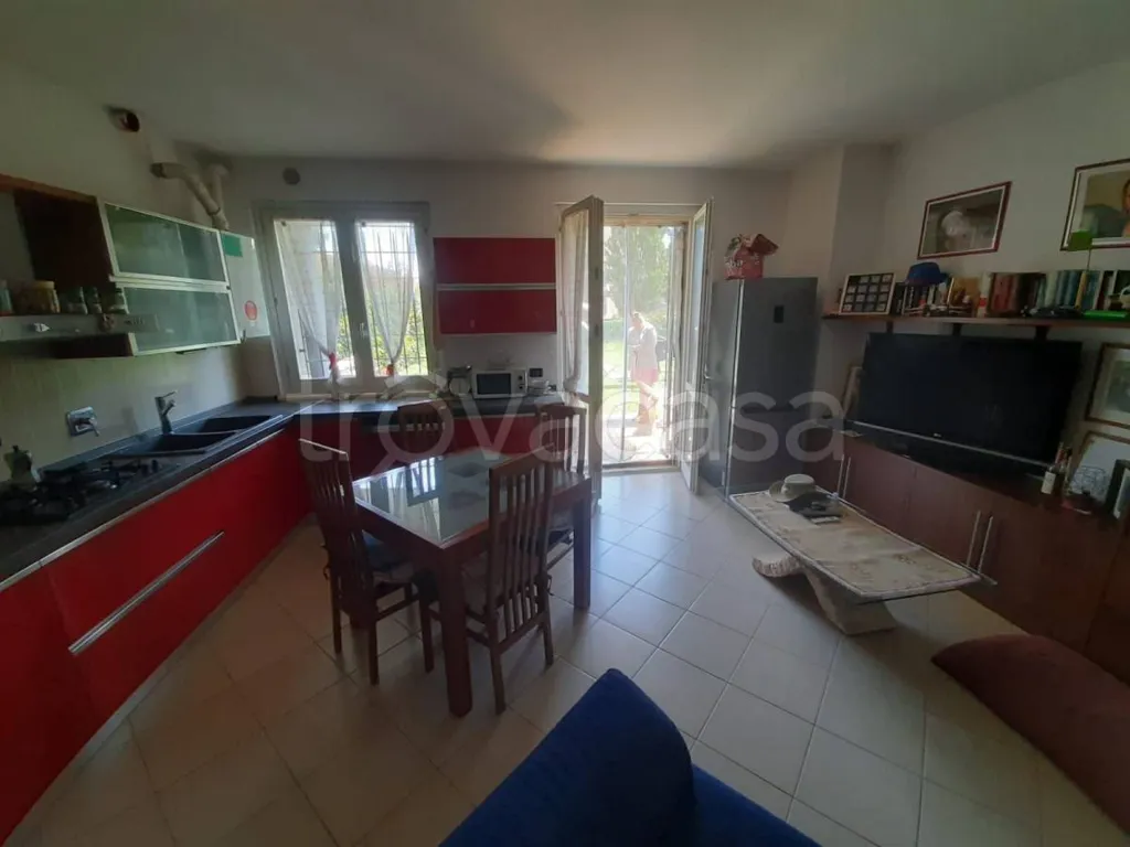 Köök - Ground Floor Apartment with Private Garden in Perugia