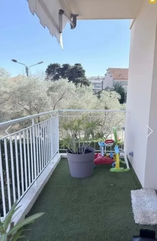 Balcony - Luxury Apartment with Terrace in Cap d’Antibes