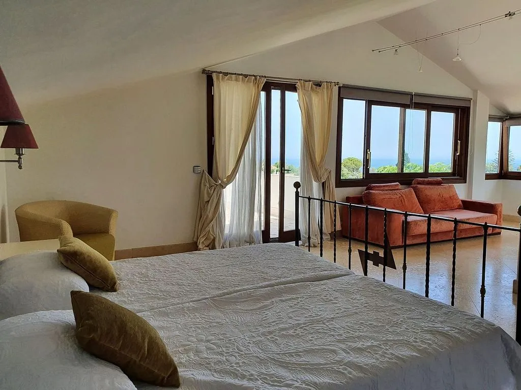 Chambres - Classical Villa with Pool in Marbella's Milla de Oro