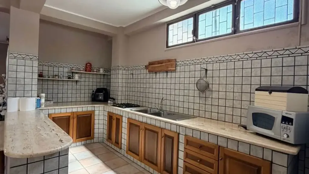 Cucina - Rustic Villa with Olive Grove in Lanuvio
