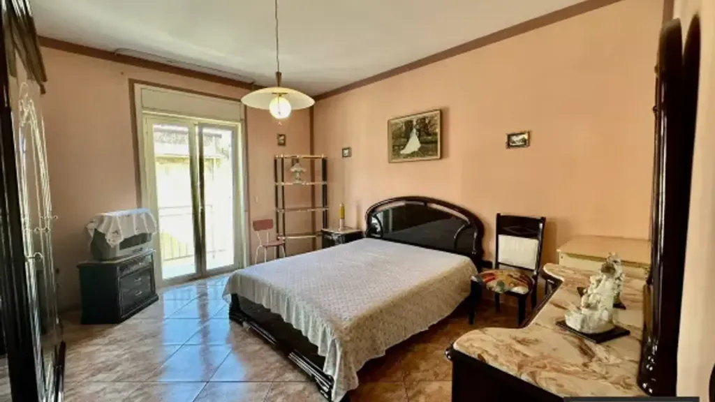 Magamistoad - Terraced House with Office Space in Canicattì