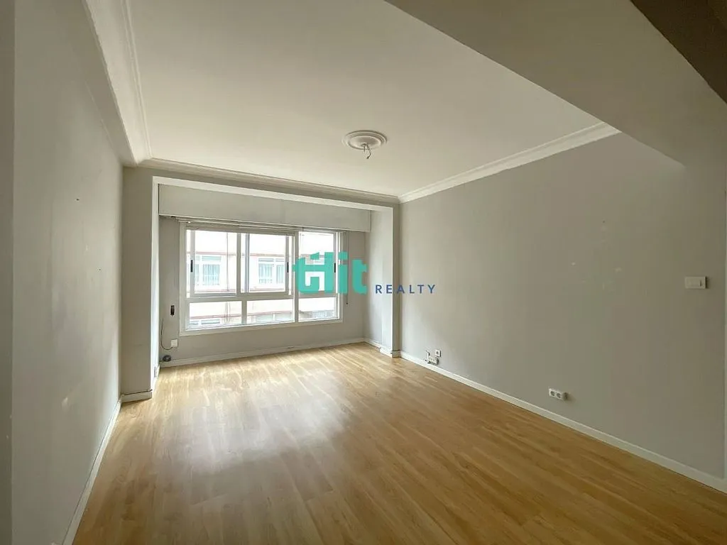 Elutuba - Apartment with Garage in Paseo de los Puentes