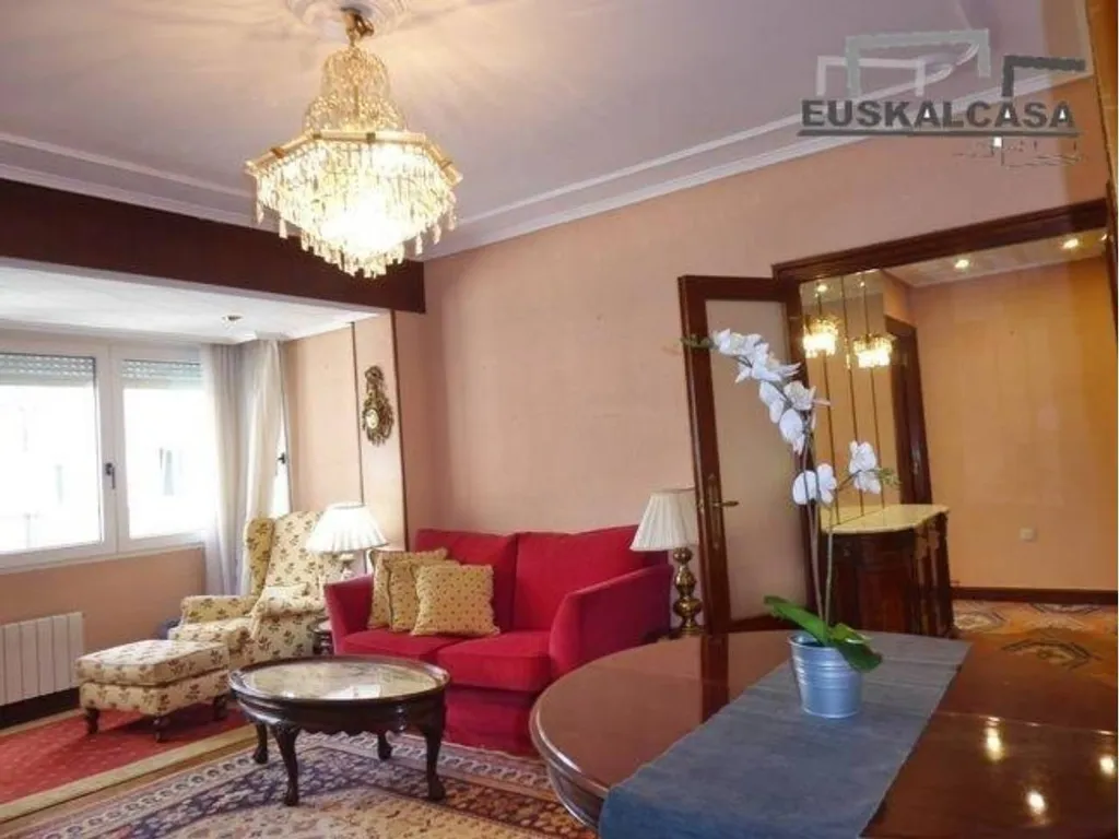 Séjour - Bright Apartment with Lift in Bilbao