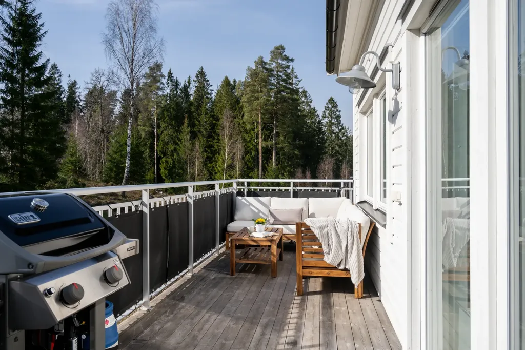 Terrasse - Corner Flat with Balcony in Lyckebo Sjöstad
