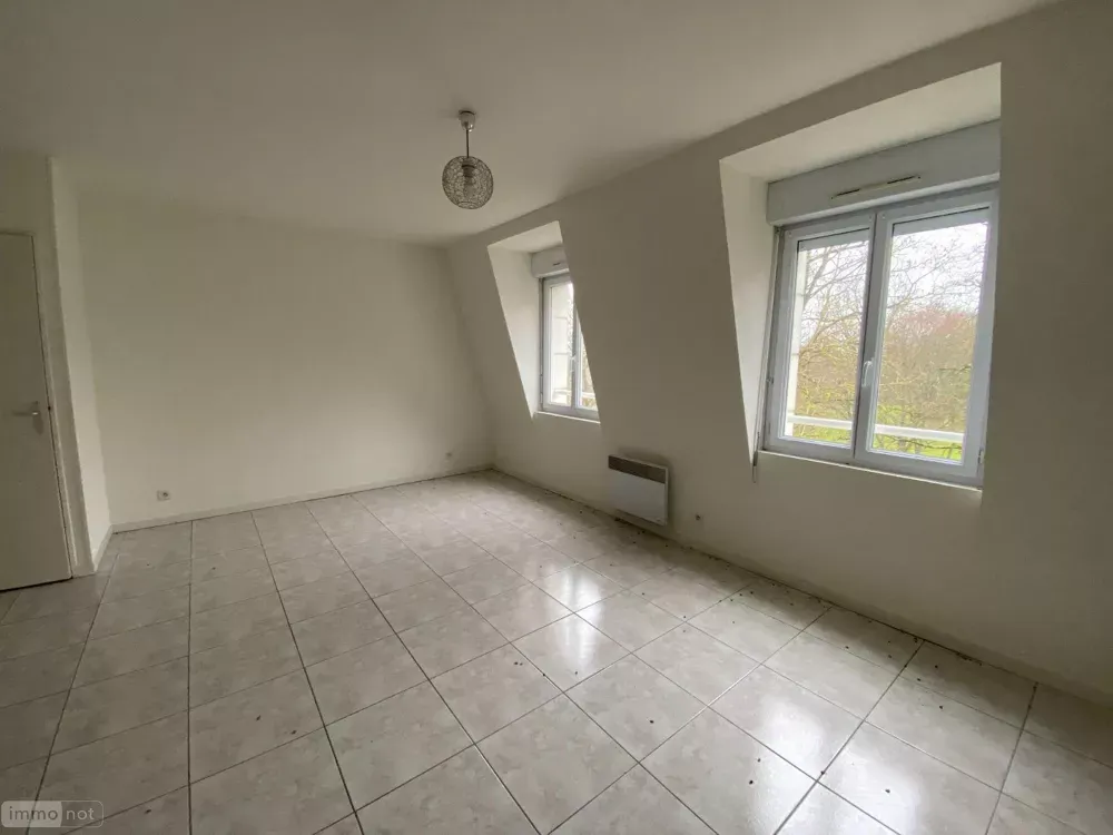 Toad - Bright Studio with Private Parking in Villedieu-sur-Indre