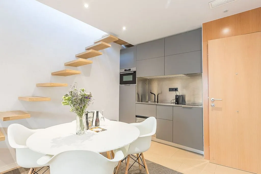 Sala da pranzo - Duplex with Terrace in Sant Gervasi, Barcelona