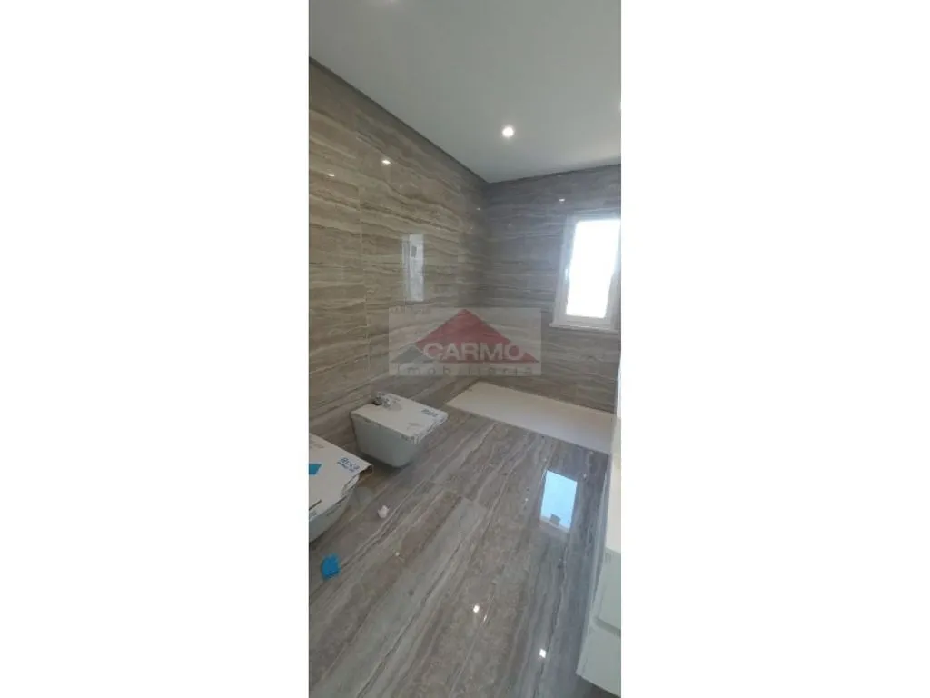 Bathrooms - Luxury T3 Flat with Solar Panels in Montijo