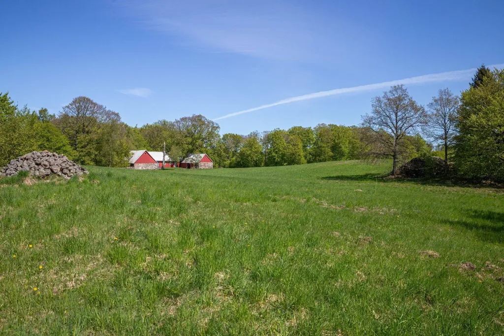 Jardin - Charming Farm with Woodland near Hjärnarp