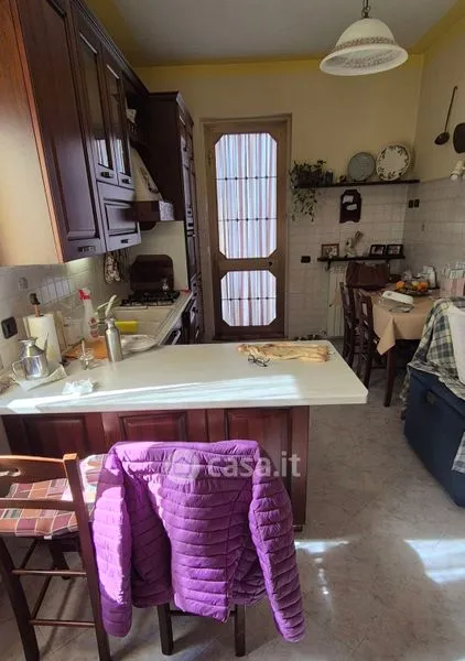 Cucina - Rustic Bifamily Villa with Garden in Trecate
