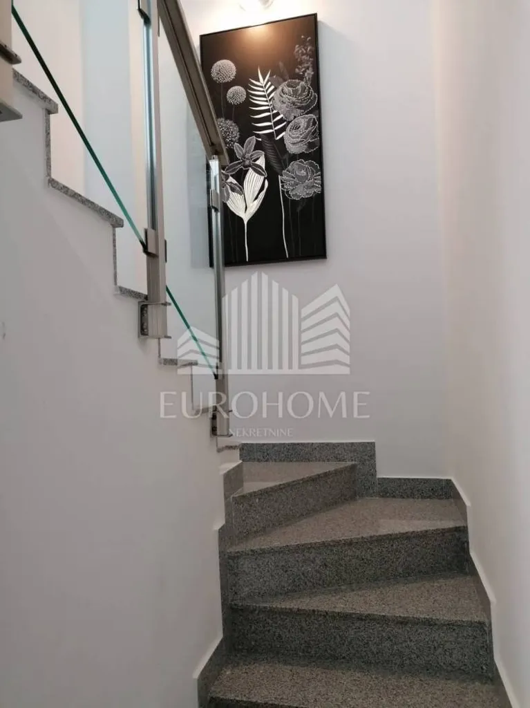 Pièces - Two-Bedroom Apartment with Sea View in Pašman