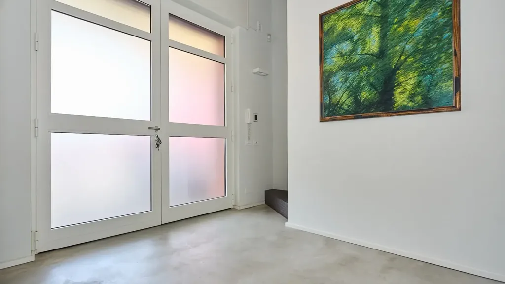 hallway_entrance
