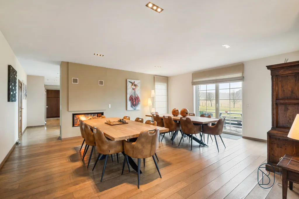 Dining Room - Luxury House with Pool in Sainte-Ode Tillet