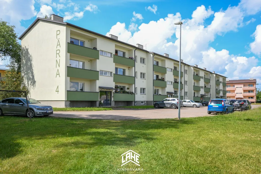 Außenansicht - Renovated Apartment with Balcony in Kõrveküla