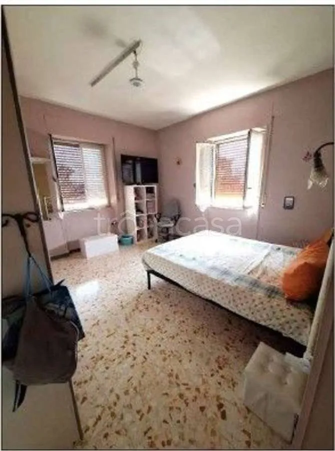 Chambres - Auction Apartment with Terraces in Capua