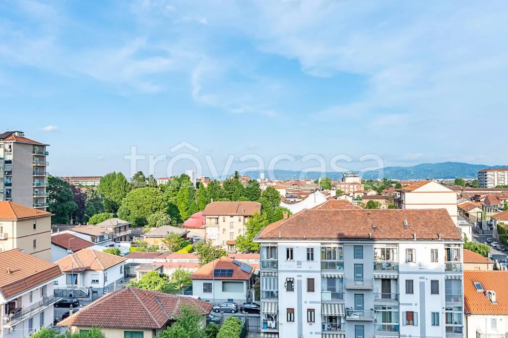 Balcon - Quadruplex with Garden and Panoramic View in Grugliasco