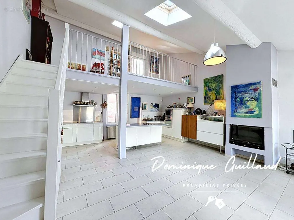 Soggiorno - Duplex with Terrace near Nîmes Arènes