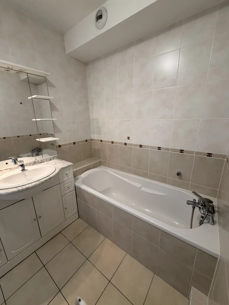 Vannitoad - Duplex Flat with Terraces in Leutenheim