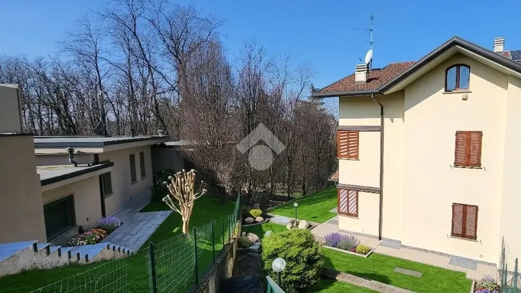 Garden - Panoramic Bifamiliare Villa in Besana Brianza